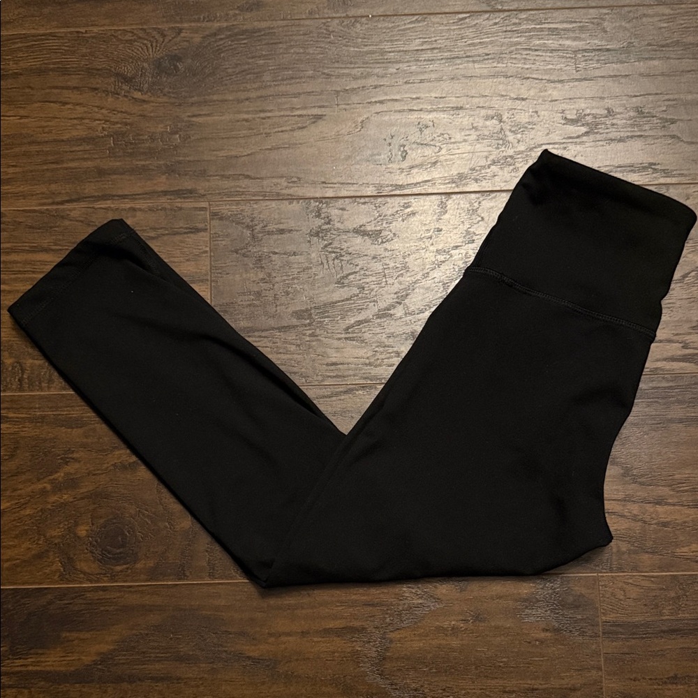 Old Navy Women’s Black Leggings cropped